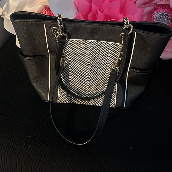 Calvin Klein Leather Medium Sachel in Black and White with Gold Hardware. - Picture 2 of 10